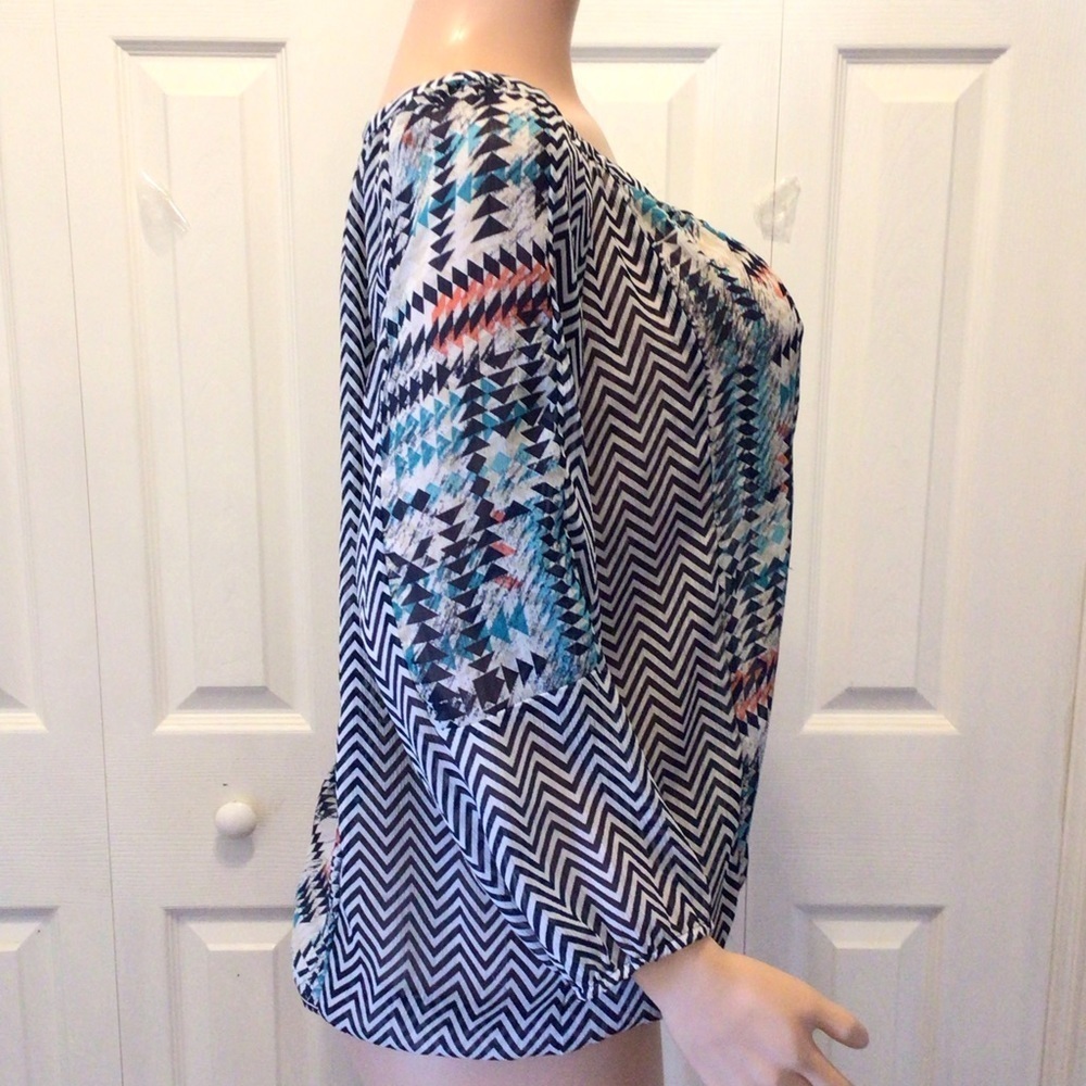 New Directions Womens Chevron Print Sheer Boho Peasant Blouse Top Size Large - Picture 4 of 7